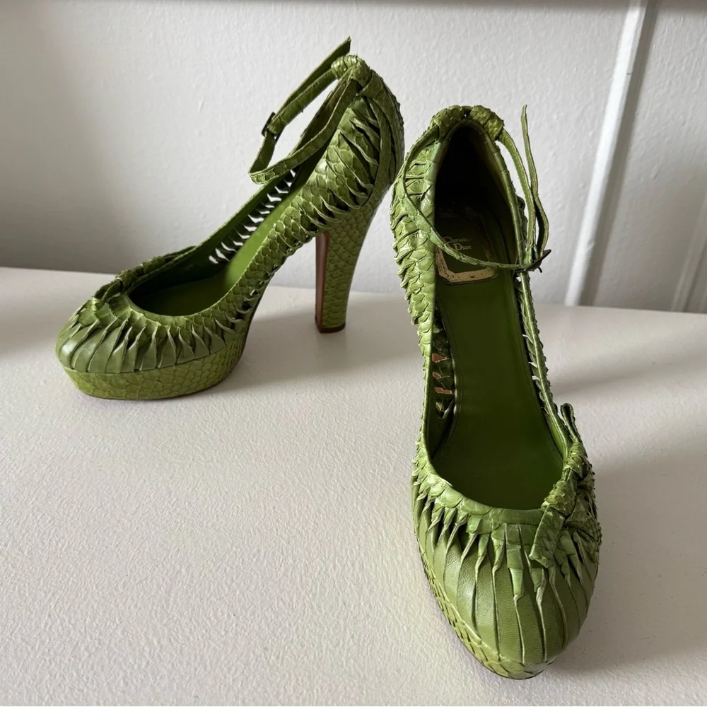 Christian Dior Python Green Pumps - Picture 4 of 9